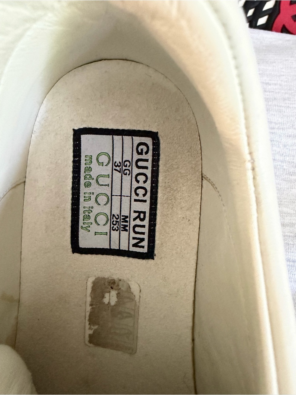 Gucci women’s sneakers - Picture 9 of 10
